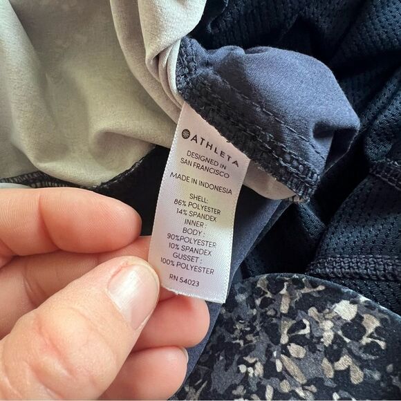 Athleta Navy Blue Patterned Athletic Skirt with Built in Shorts - Picture 10 of 10